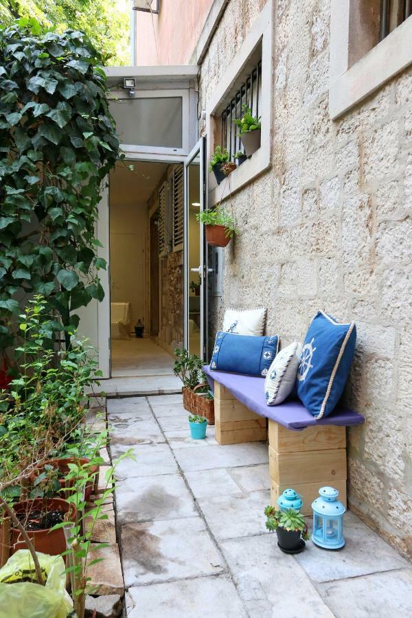 Val & Mar Studio Apartment Zadar Luaran gambar